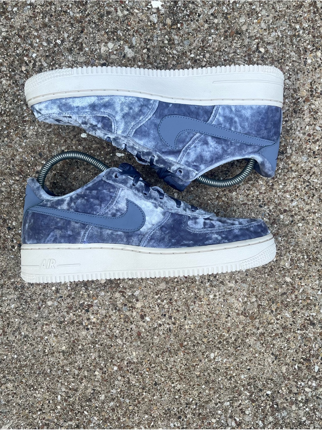 Nike Air Force 1 Youth Size 6.5y Dark Sky Blue Velvet